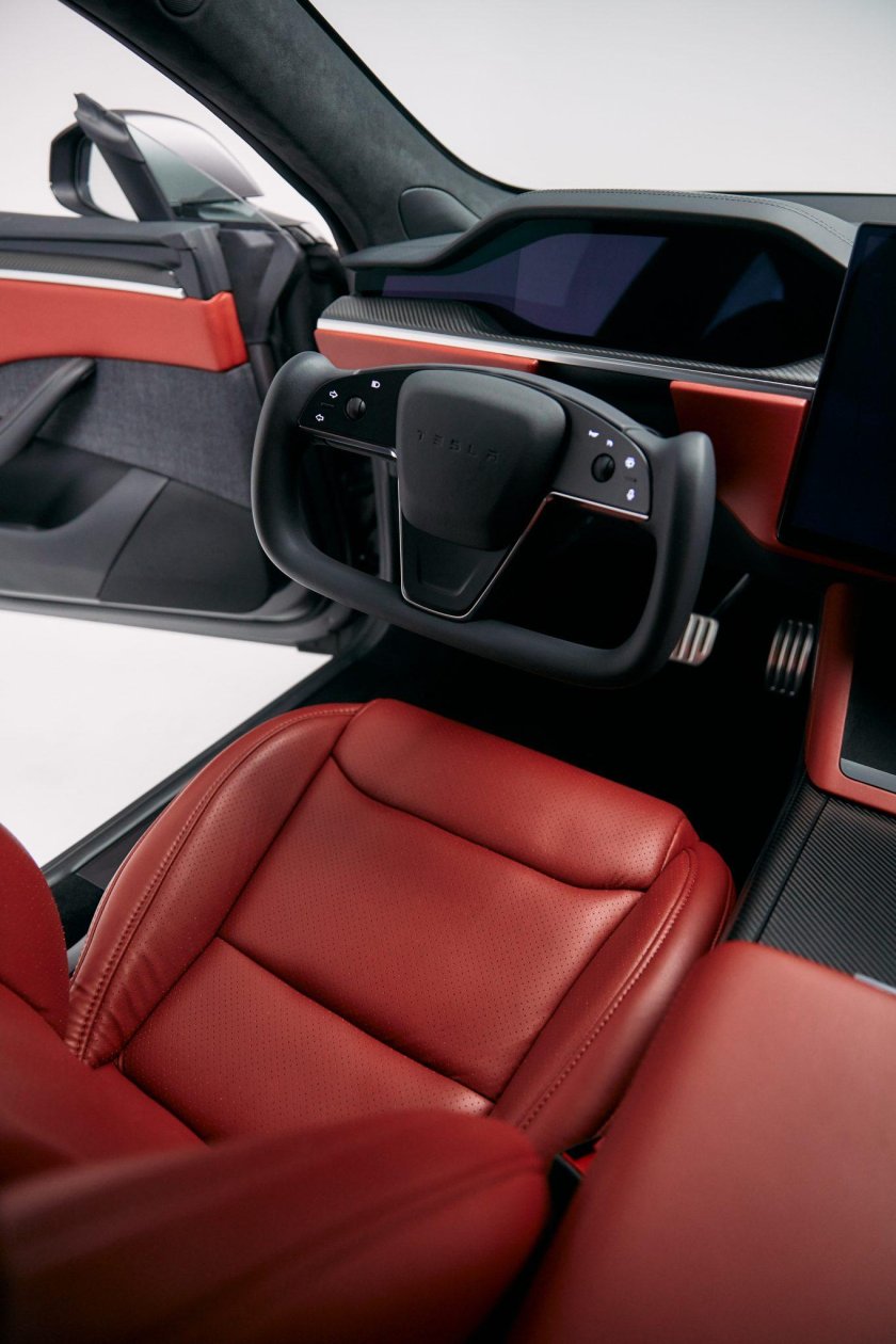Тесла модель s Plaid