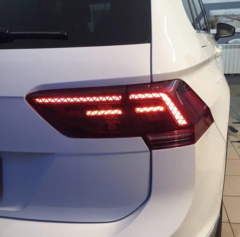 Задних фонарей Фольксваген Тигуан 2