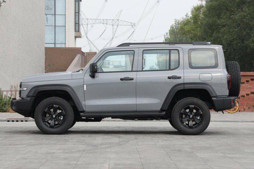 Tank 300 внедорожник