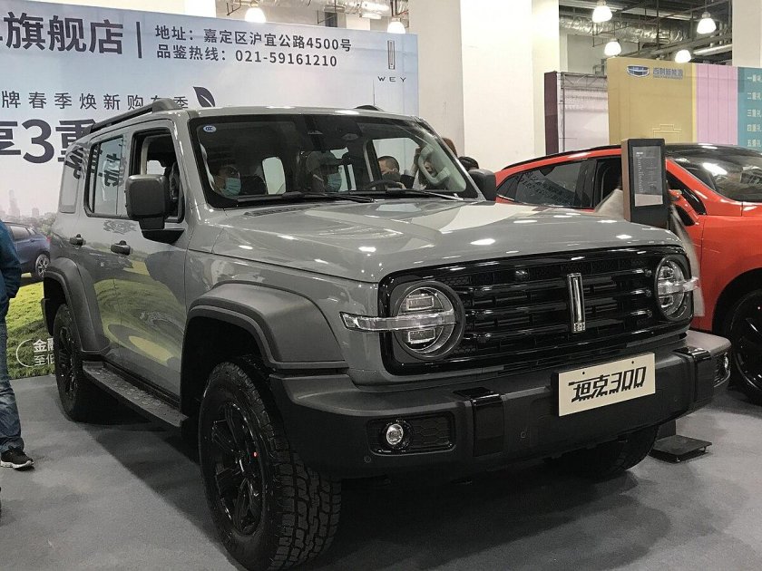 Китайский внедорожник Tank 300