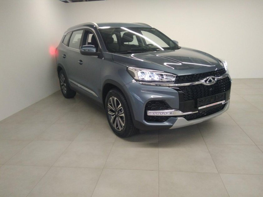 Chery Tiggo 8 серый