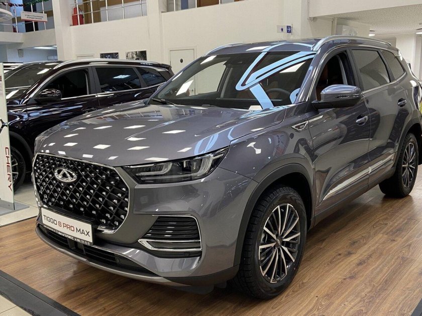 Новые машины 2023 года в России