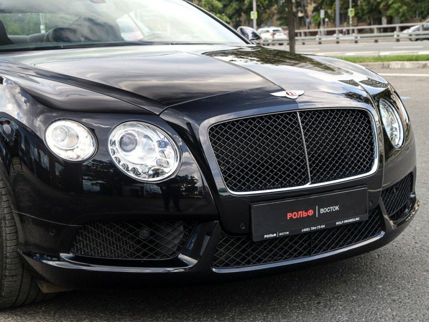 Машина bentley continental gt