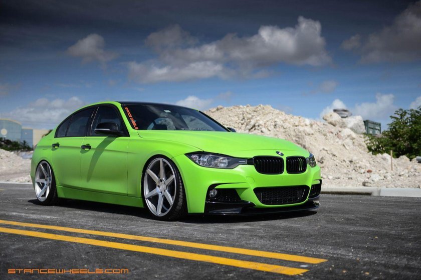 BMW f30 зеленая