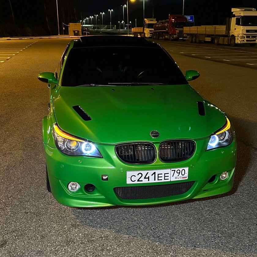 Золотая БМВ Majorka