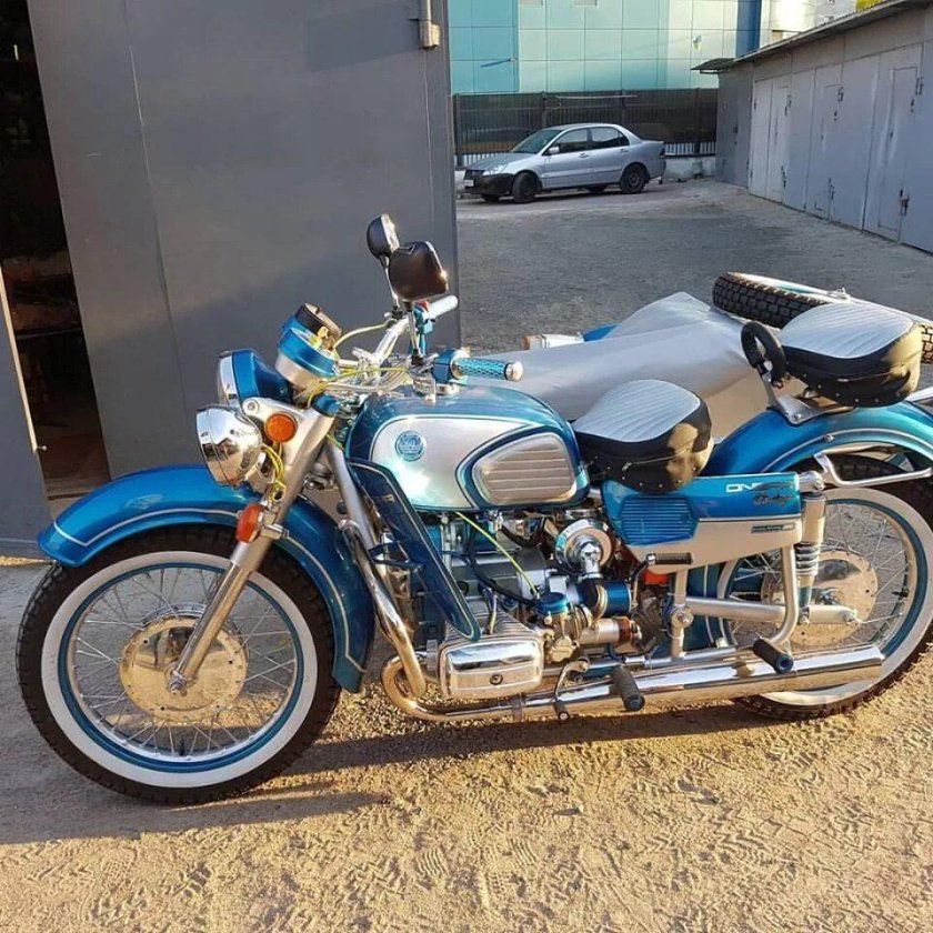 Мотоцикл Днепр мт6