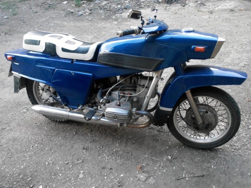 Мотоцикл Днепр МТ 8