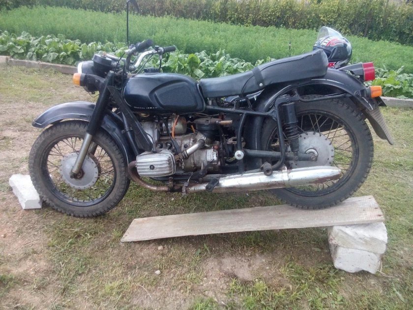 Мотоцикл Днепр МТ 10-36