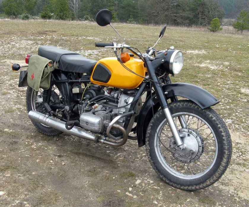 Мотоцикл Днепр МТ