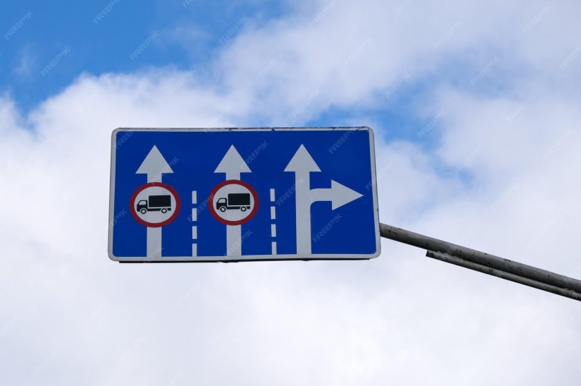 Открытие дороги для грузового транспорта картинка