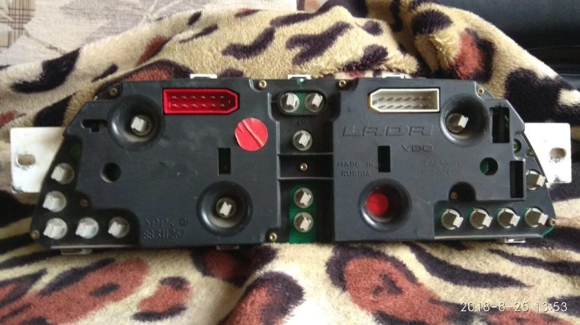 Приборная панель vdo ВАЗ 2110