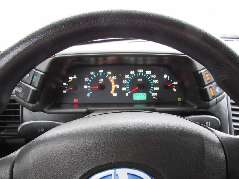 Приборная панель ВАЗ 2110