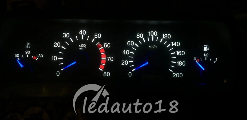 Приборная панель ВАЗ 2114