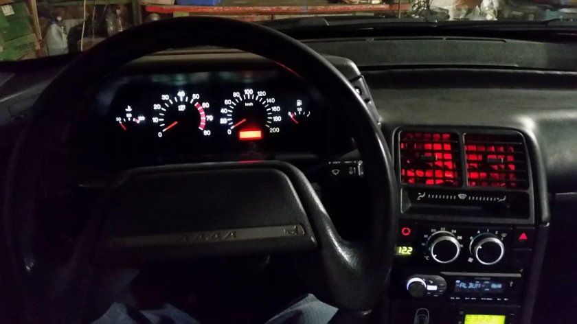 Бортовая панель ВАЗ 2110