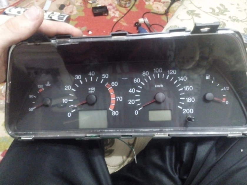 ВАЗ 21103 приборная панель