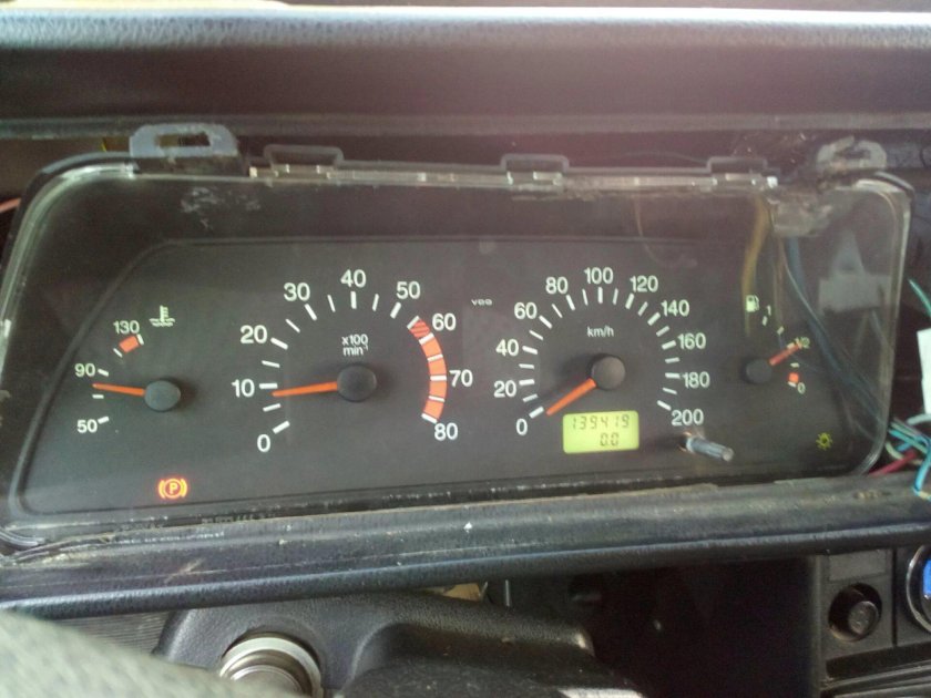 Панель приборов ВАЗ 2110 на 2107