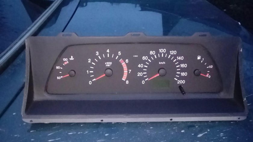 Панель приборов ВАЗ 2110 карбюратор