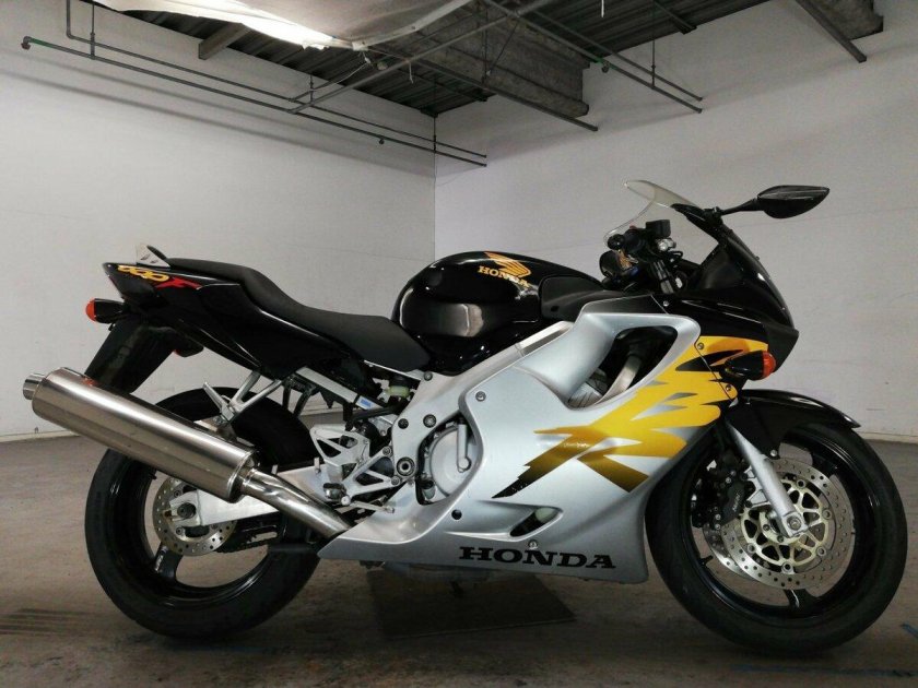 Хонда сбр 600
