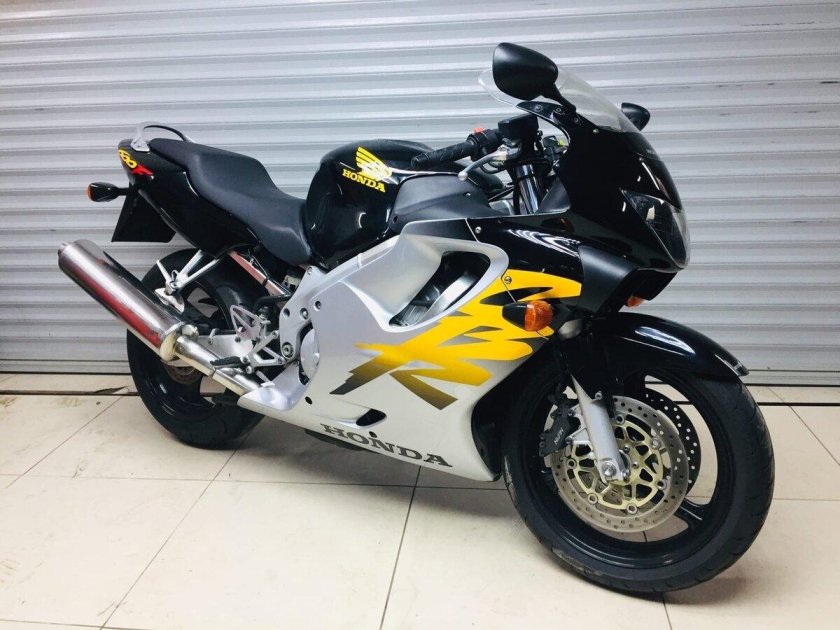 Honda cbr 600 f4