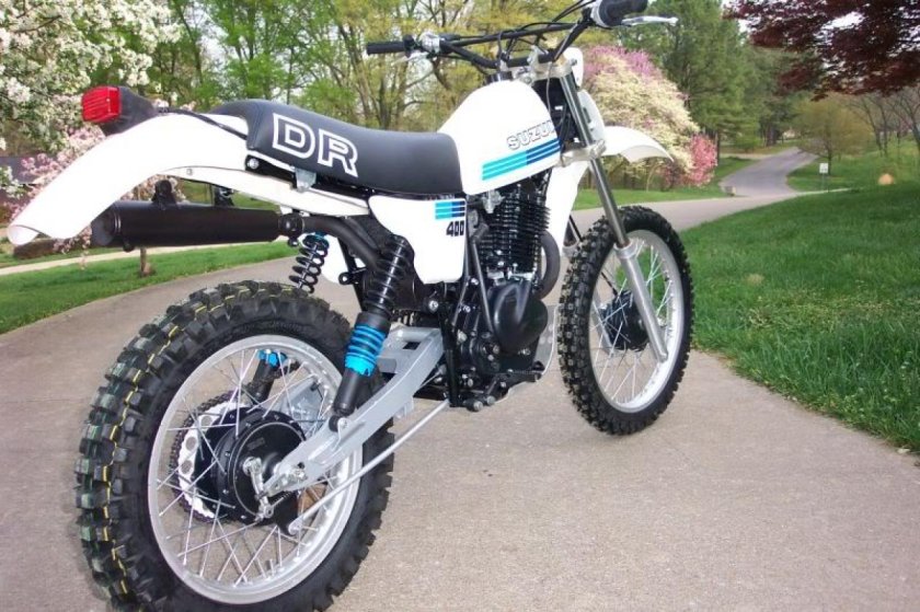 Suzuki dr400