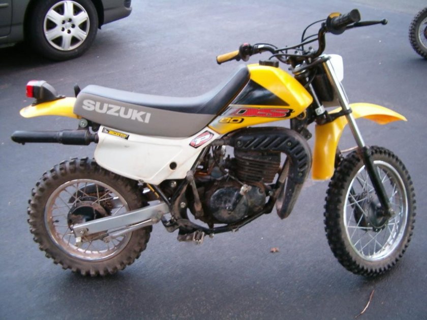 Suzuki ds80
