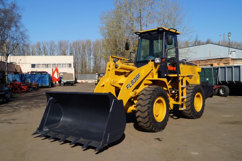 Погрузчик Ловол 936