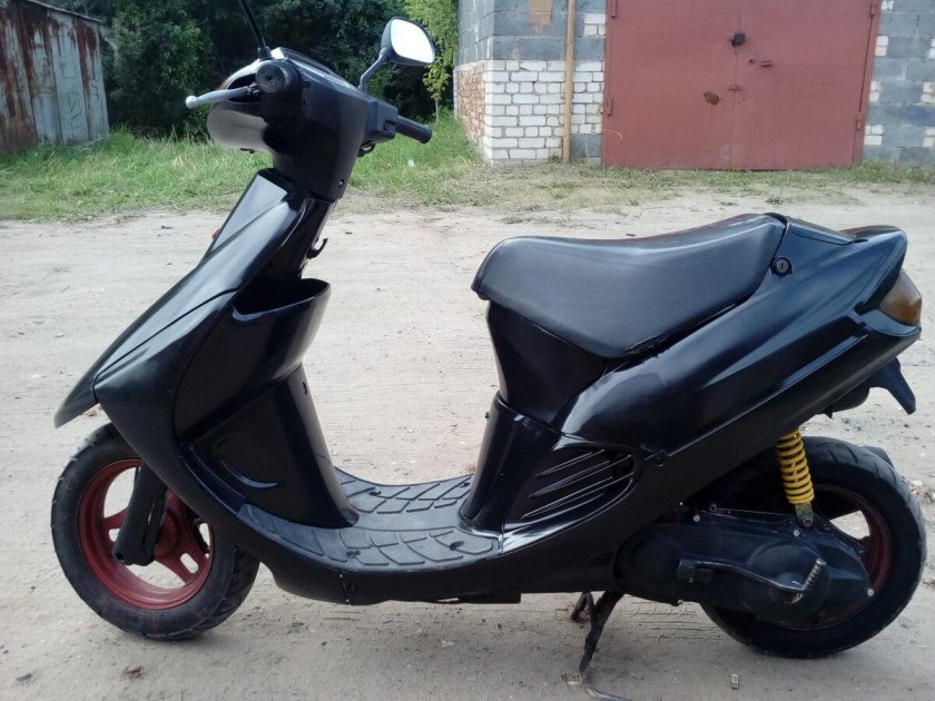 Скутер сузуки сепия