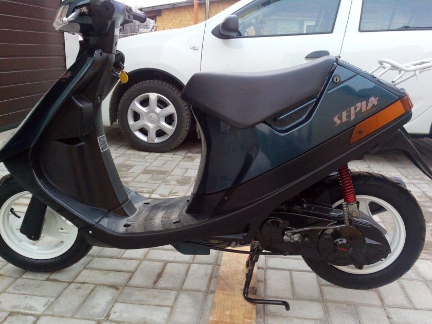 Suzuki Sepia af 50