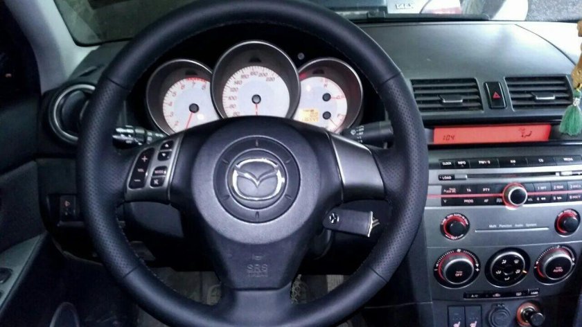 Приборная панель Mazda 3 MPS