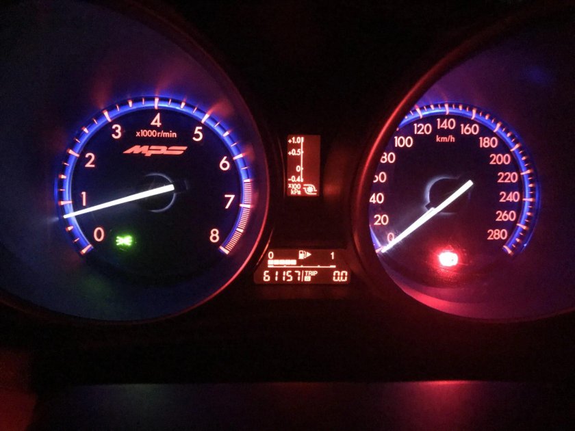 Приборная панель Mazda 3 BL