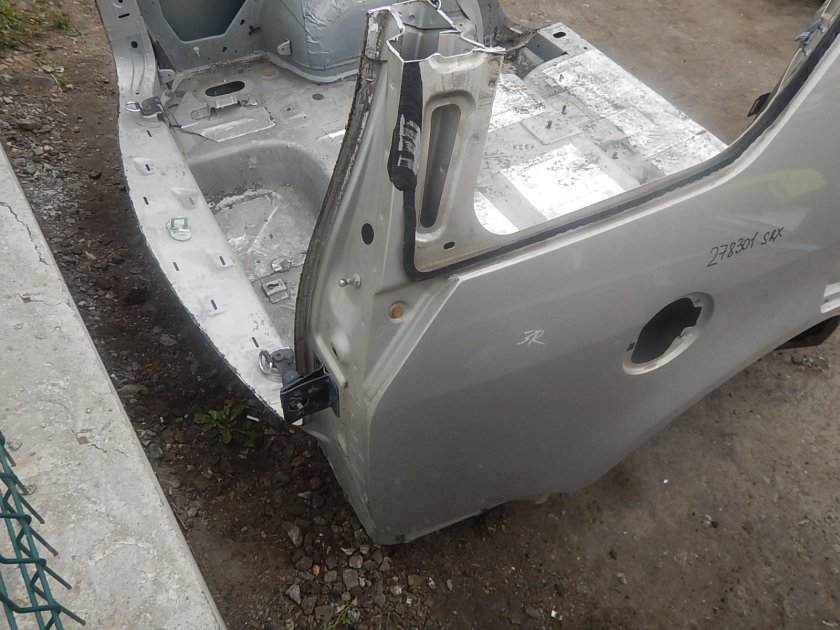 Крыло заднее Кадиллак SRX