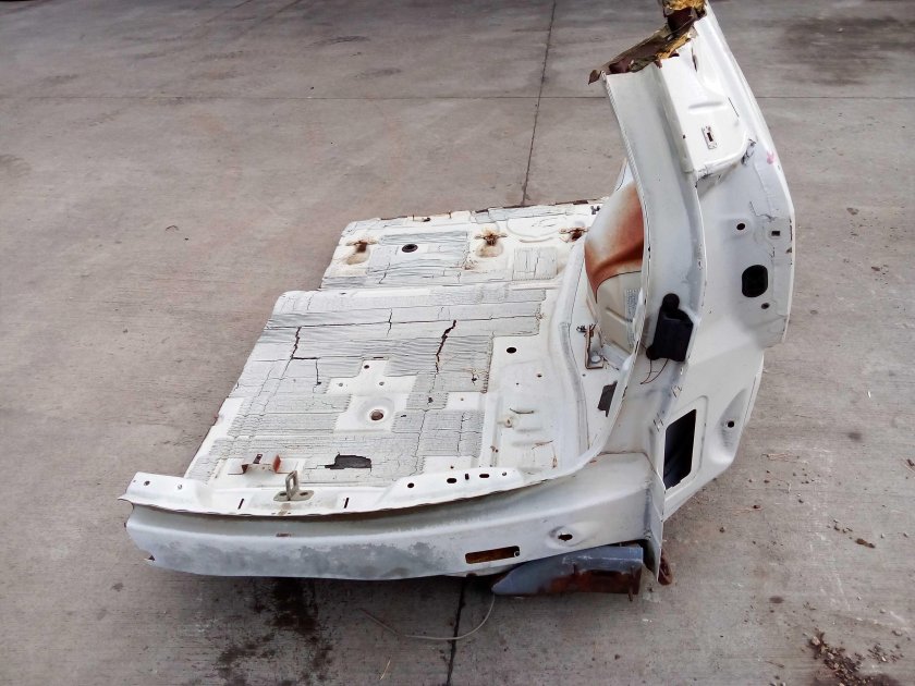 Кузовные запчасти