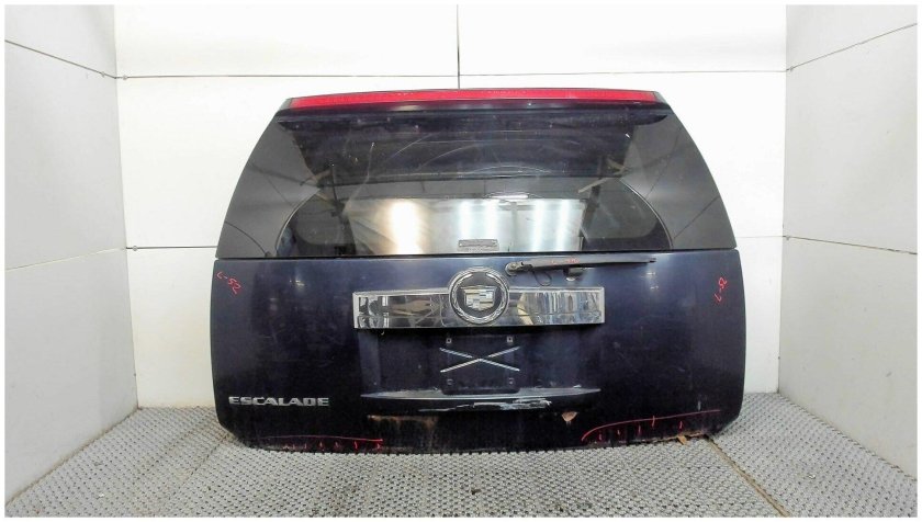 Крышка багажника Кадиллак Эскалейд 4