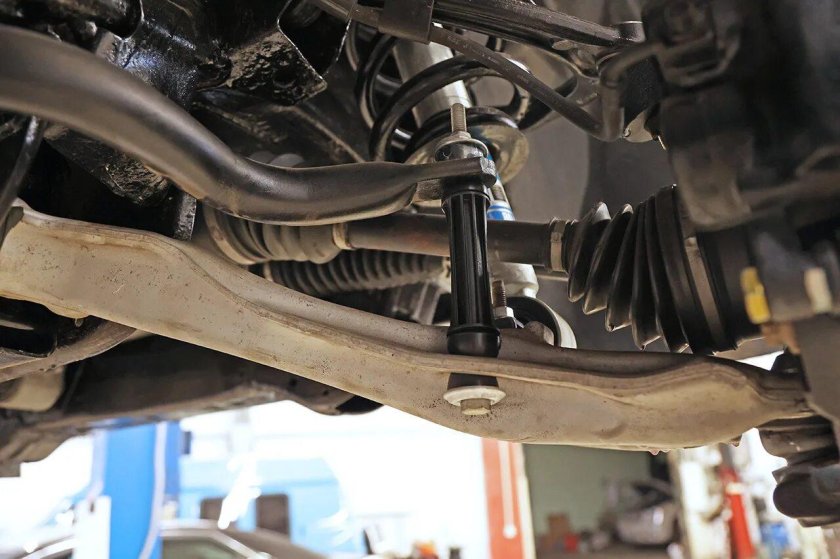 Подвеска Кадиллак Эскалейд 3