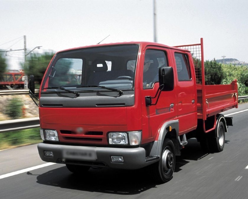 Ниссан грузовой фургон Кабстар
