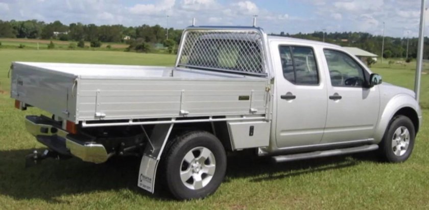 Ниссан Навара бортовой грузовой