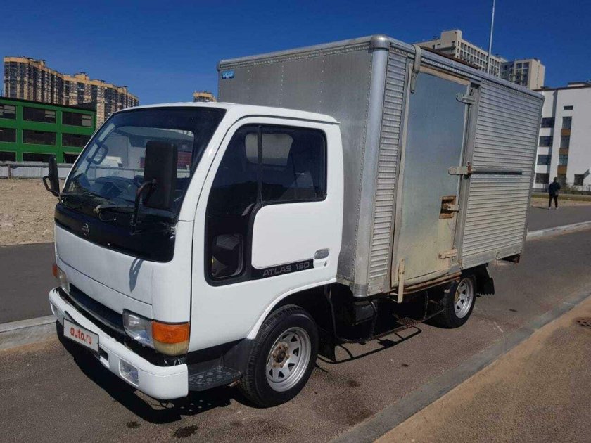 Грузовик ниссан атлас