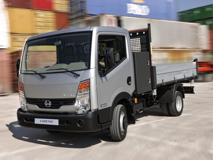Nissan Cabstar 2013