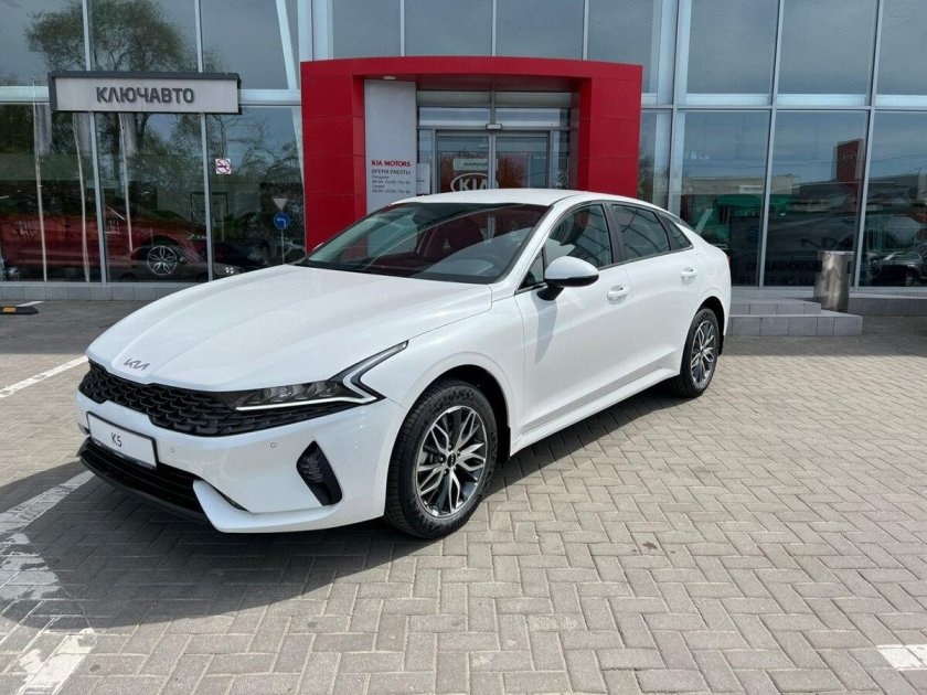 Kia k5 2022 белая