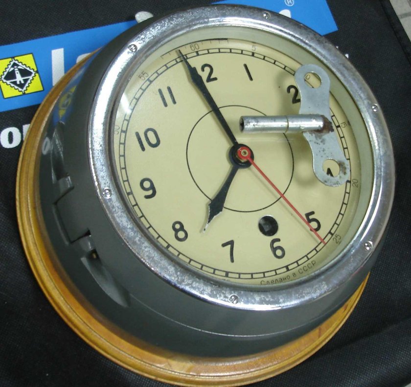 Часы каютные корабельные судовые морские ЧЧЗ