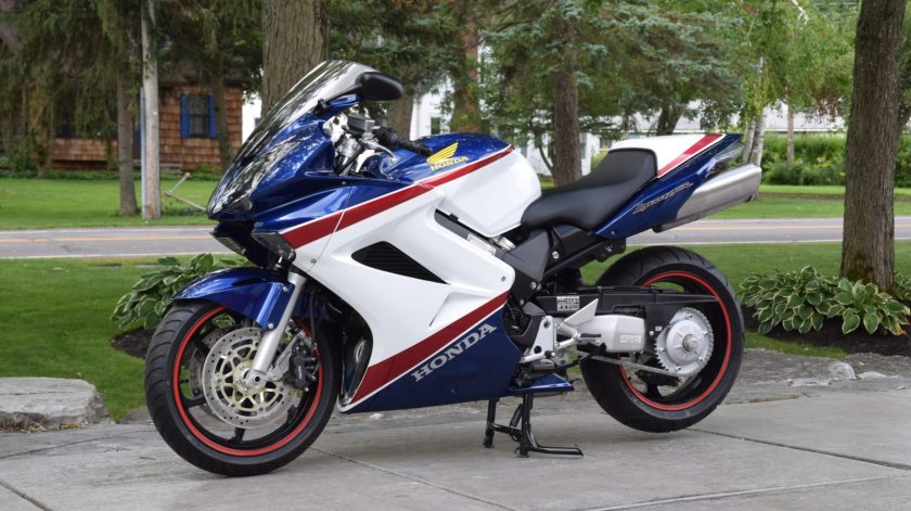Honda VFR 800 Interceptor