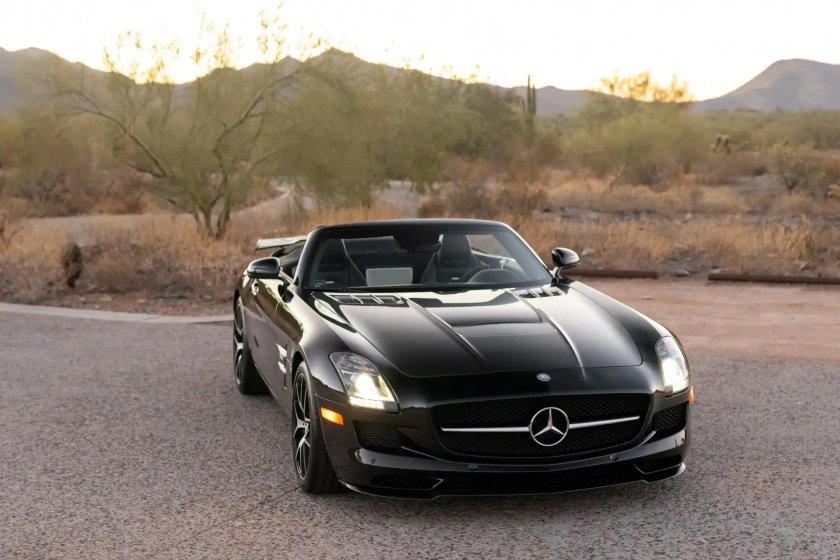 Mercedes benz sls amg 2013
