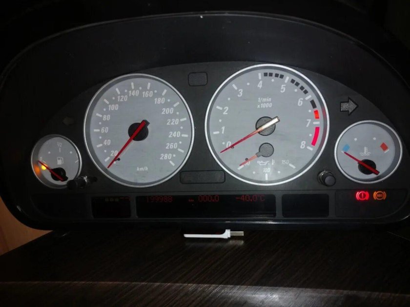 Приборная панель БМВ е53