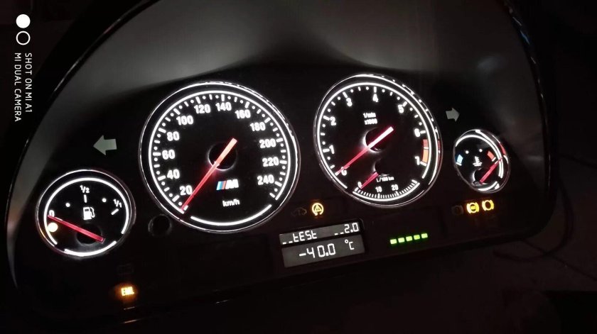 Пересвет приборки е60