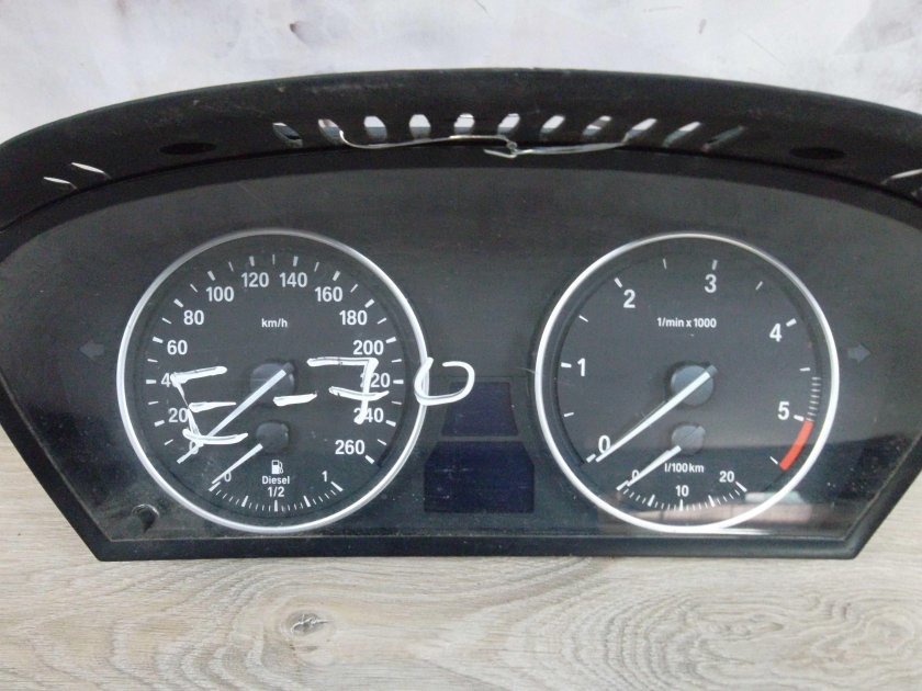BMW x5 e70 приборная панель