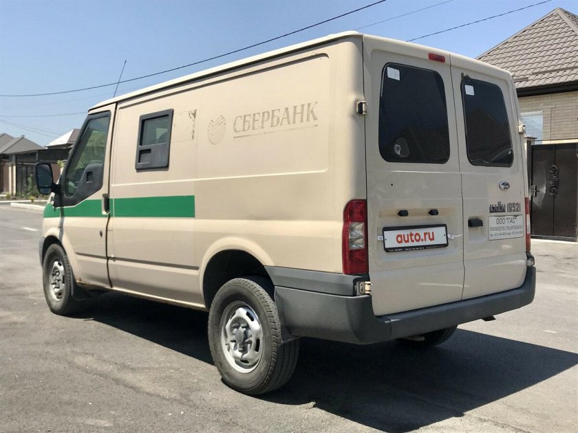 Цельнометаллические фургоны