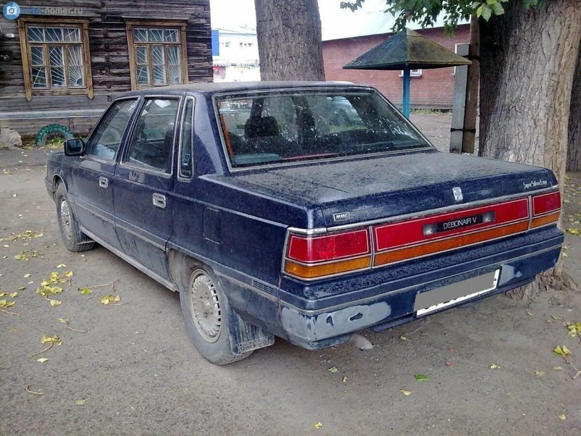 Mitsubishi Debonair 1986