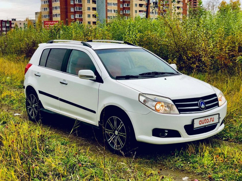 Geely MK Cross 1.5
