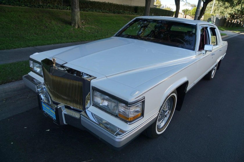 Cadillac Brougham 1992