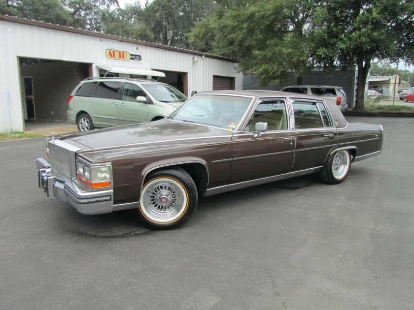 Cadillac Fleetwood Brougham 1980